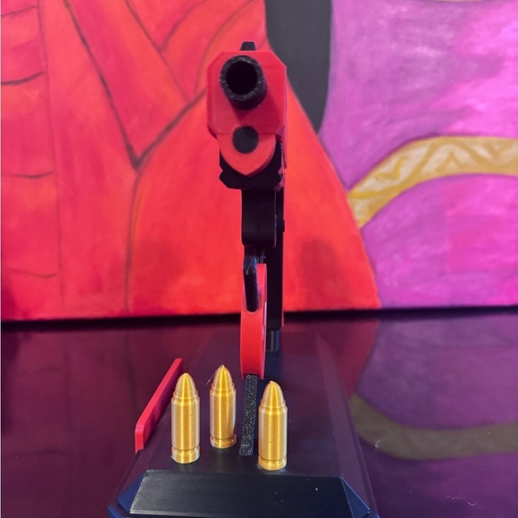 3D Printed The Deadpool Gun. - Picture 4 of 6